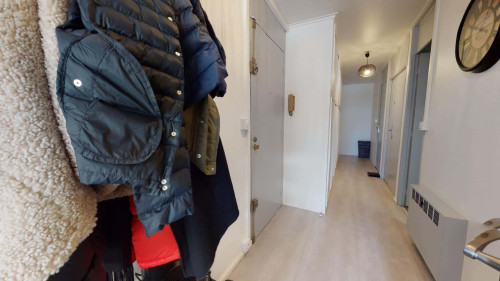 Room in Boulevard de l'Europe, Oullins-Pierre-Bénite for 82 m² with 3 bedrooms