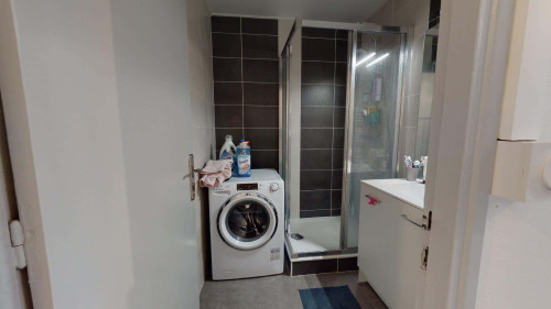 Room in Boulevard de l'Europe, Oullins-Pierre-Bénite for 82 m² with 3 bedrooms - Gallery - 7