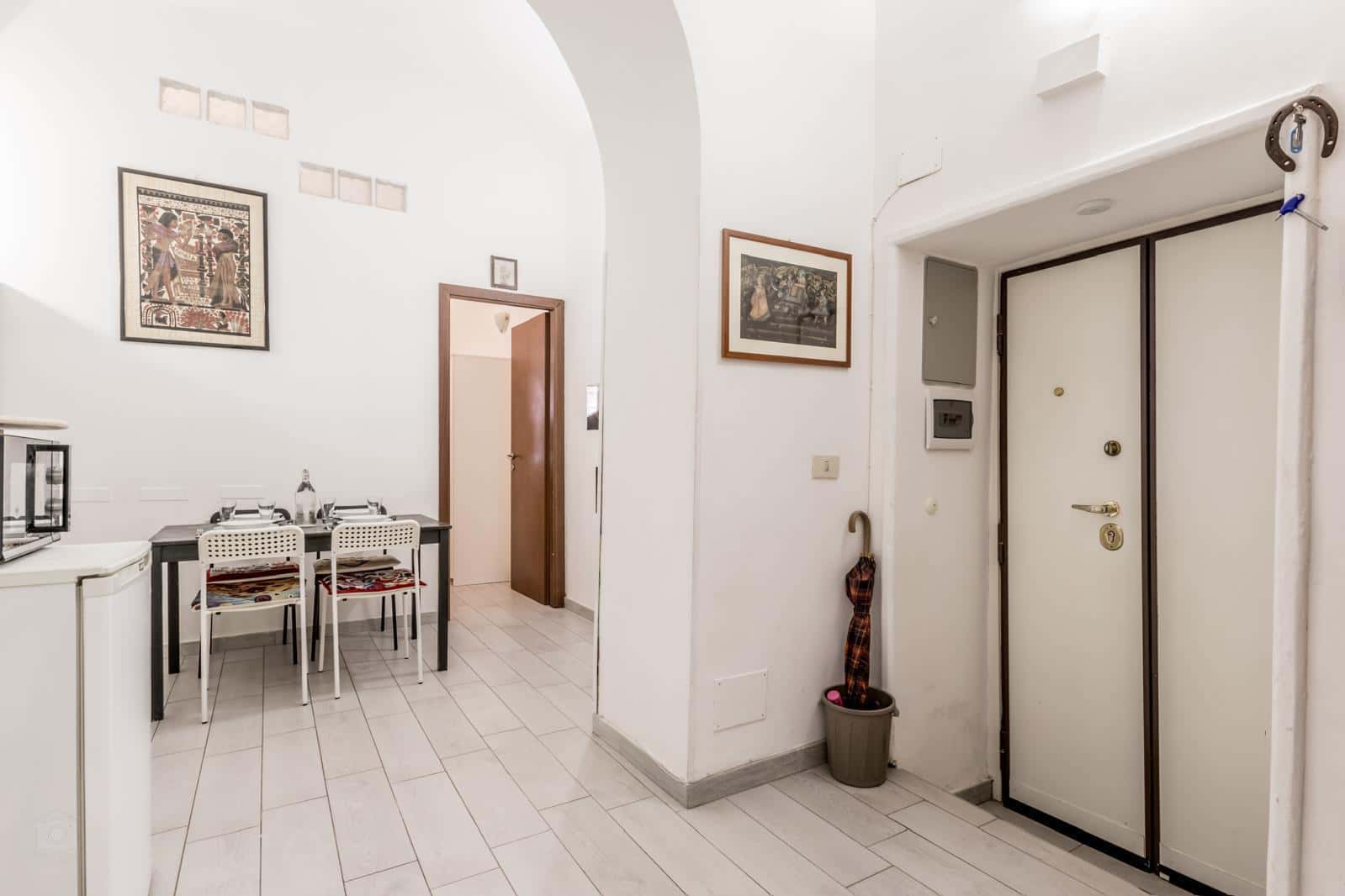 Apartment In Via Dei Campani, Roma For 50 M² With 2 Bedrooms - 1