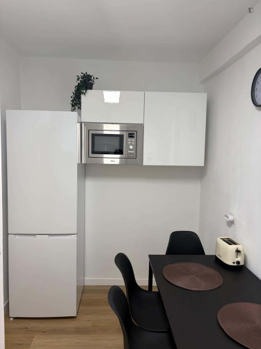 Apartment in Calle de Vidal de Canellas, Zaragoza for 67 m² with 4 bedrooms - Gallery - 18