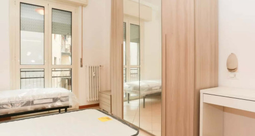 Letto 3 in affitto in appartamento con 5 camere da letto, Sesto San Giovanni - Gallery - 5