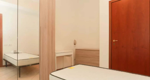 Posto letto 2 in una camera condivisa, Sesto San Giovanni