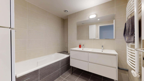Apartment in Avenue Rhin et Danube, Grenoble for 42 m² with 1 bedroom - Gallery - 7