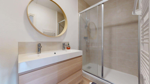 Room in Rue Charles Lory, Grenoble for 88 m² with 4 bedrooms - Gallery - 6