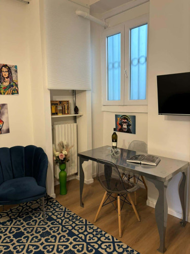 Venini - Accogliente trilocale in zona Loreto - Gallery - 25