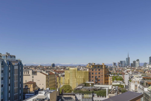 Central Tower S. Babila - Elegante trilocale con rooftop - Gallery - 10