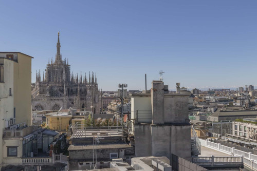 Central Tower S. Babila - Elegante trilocale con rooftop - Gallery - 4
