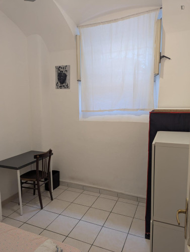 Single Bedroom in a shared apartment in Rome