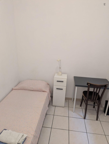 Single Bedroom in a shared apartment in Rome