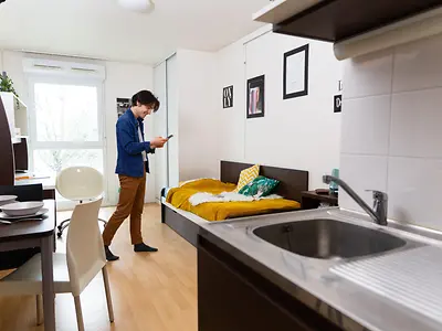 Studio With Balcony - 4