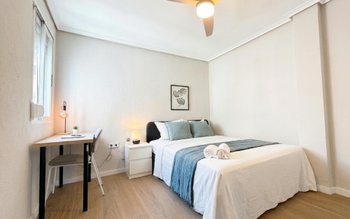 Carrer de Pere Patrici Mey, Valencia - Gallery - 9