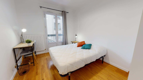 Room in Rue Delandine, Lyon for 98 m² with 6 bedrooms - Gallery - 18