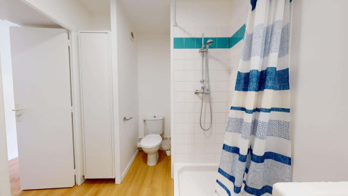 Apartment in Avenue Général de Gaulle, Bron for 20 m² with 1 bedroom - Gallery - 7