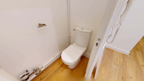 Room in Rue Professeur Joseph Nicolas, Lyon for 80 m² with 4 bedrooms - Gallery - 14