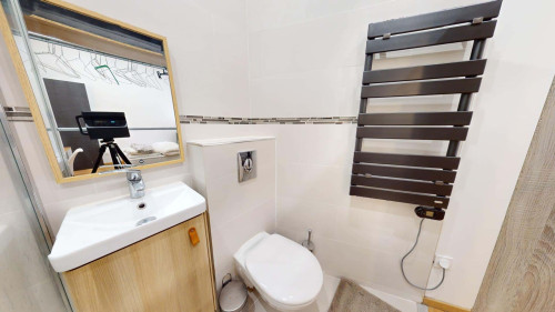 Room in Rue de la Vieille, Lyon for 75 m² with 4 bedrooms - Gallery - 11