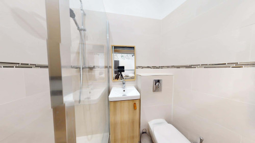 Room in Rue de la Vieille, Lyon for 75 m² with 4 bedrooms - Gallery - 13
