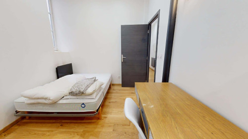 Room in Rue de la Vieille, Lyon for 75 m² with 4 bedrooms - Gallery - 17