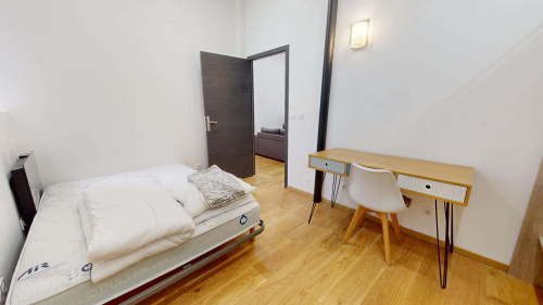 Room in Rue de la Vieille, Lyon for 75 m² with 4 bedrooms