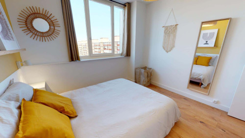 Room in Rue Edouard Branly, Bron for 85 m² with 5 bedrooms - Gallery - 16