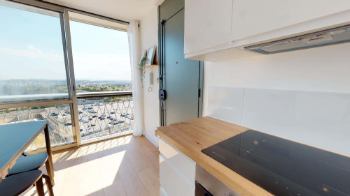 Room in Rue Edouard Branly, Bron for 85 m² with 5 bedrooms - Gallery - 8