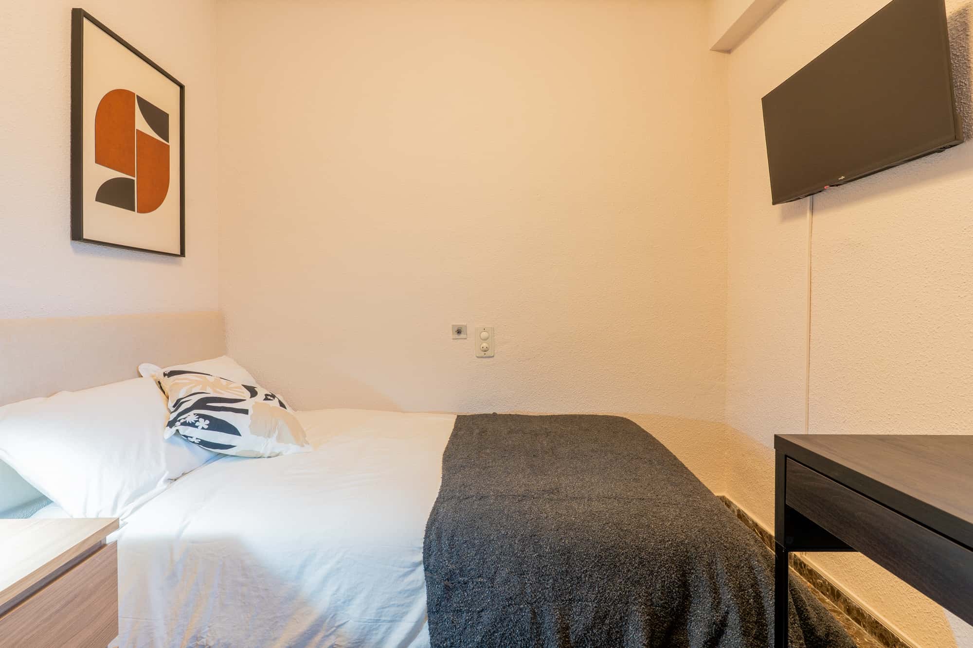 Habitación 6 - 42 Burjassot 93 -Pta 11 - 1