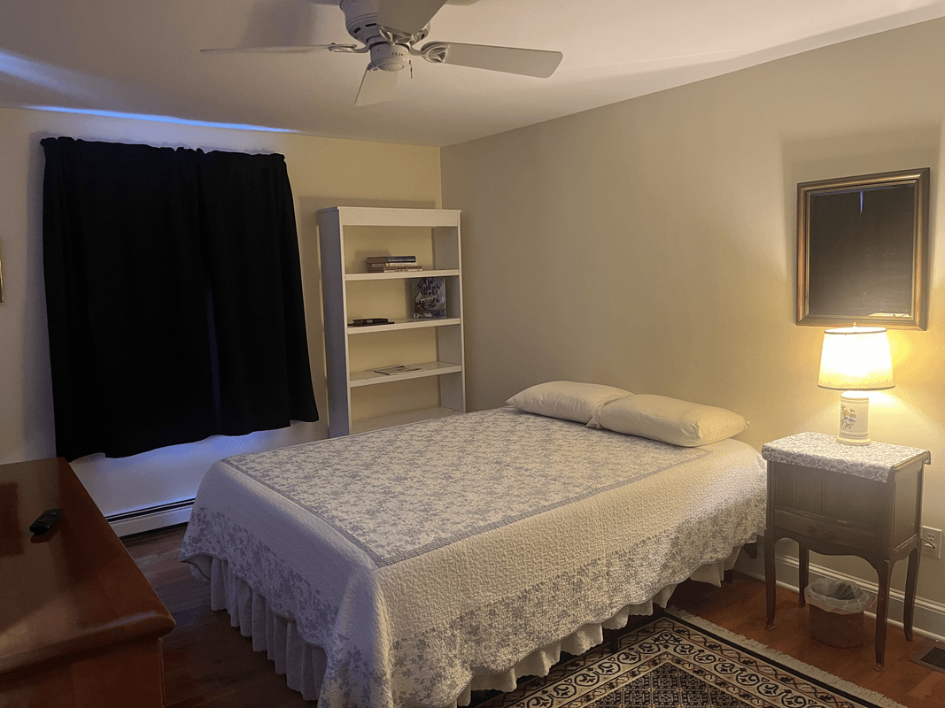 Bedroom 1 Queen Bed(Full Room) - 1