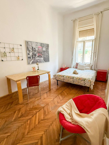 Vörösmarty utca, Budapest