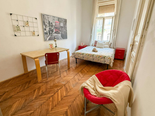 Vörösmarty utca, Budapest