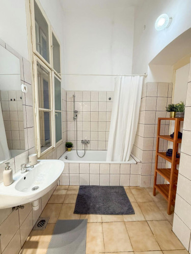 Vörösmarty utca, Budapest - Gallery - 10
