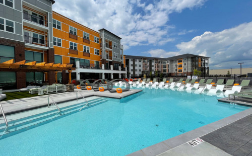 Signature Hartwell Village - Gallery - 22