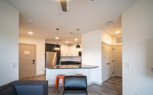 Signature Hartwell Village - Gallery - 33