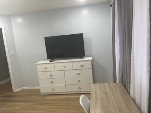 Maureen’s Quarters 