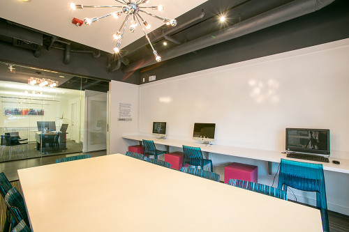 Axis West Campus  - Gallery -  5