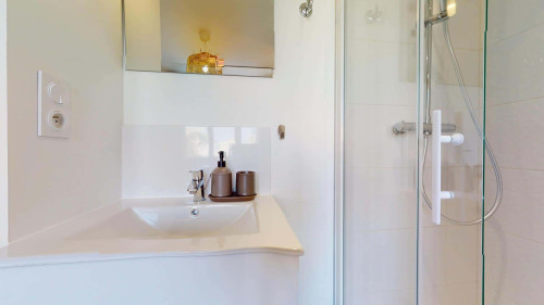 Chambre 3 - LONGEFER P
