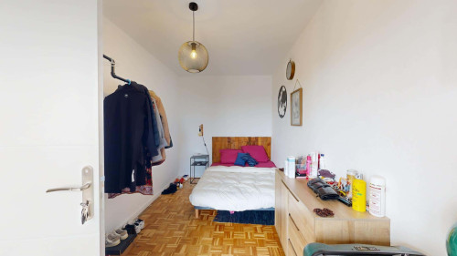 Room in Boulevard Recteur Jean Sarrailh, Pau for 85 m² with 5 bedrooms - Gallery - 11
