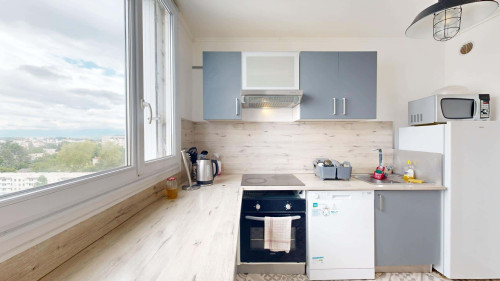 Room in Boulevard Recteur Jean Sarrailh, Pau for 85 m² with 5 bedrooms - Gallery - 12