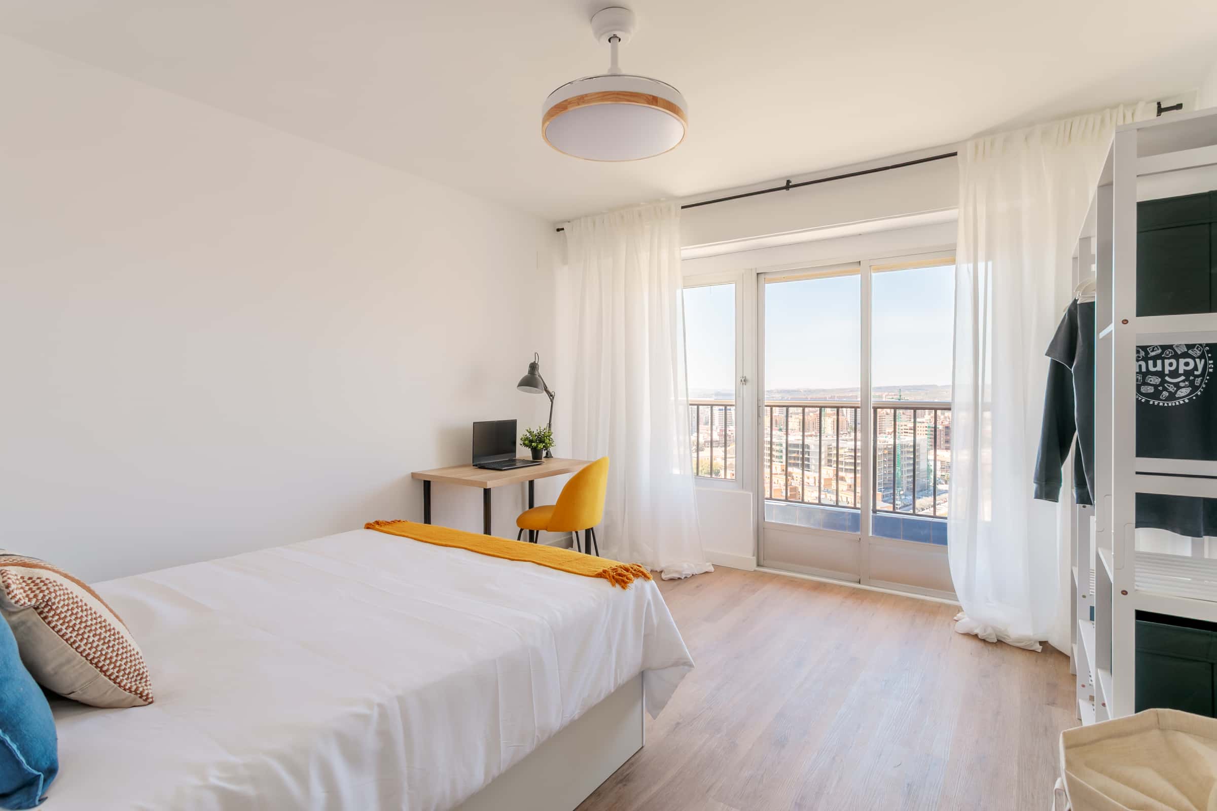 Habitación 1 En C. De Bono Guarner 21, Alicante - 1