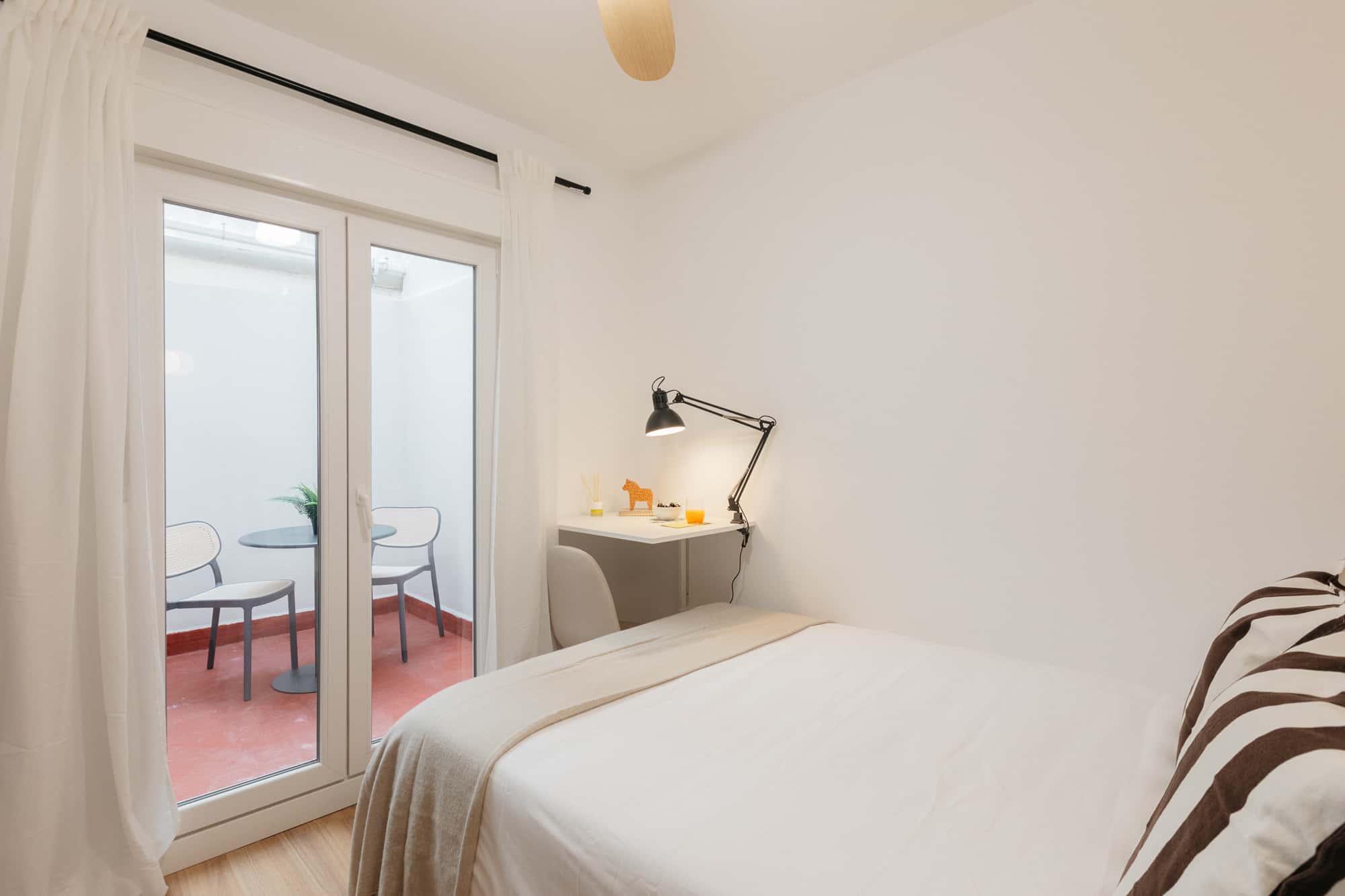 Habitación 1 En Carrer De Totana 14, Valencia - 1