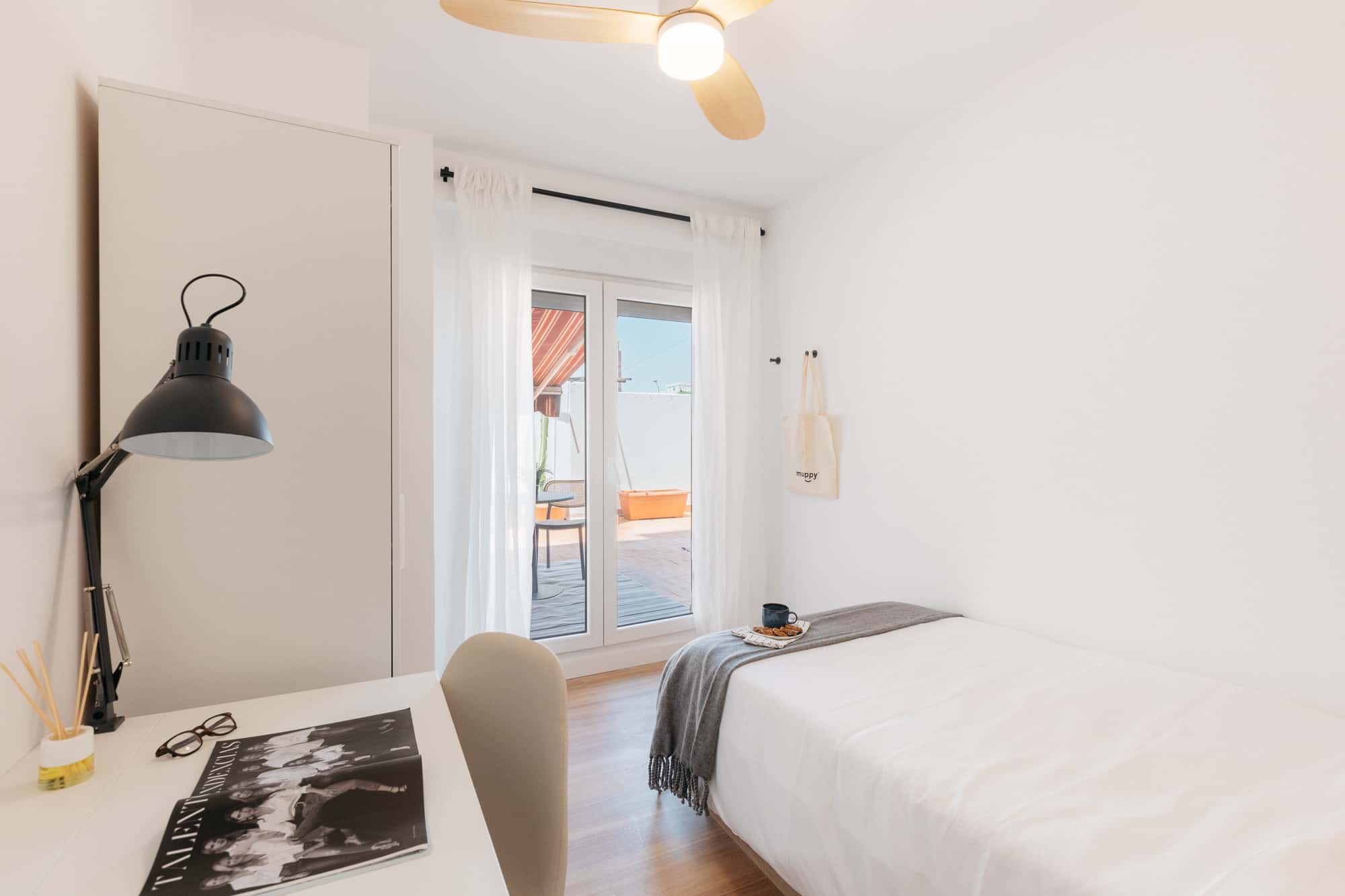 Habitación 4 En Carrer De Totana 14, Valencia - 1