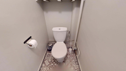 Room in Cours Albert Thomas, Lyon for 75 m² with 3 bedrooms