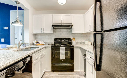 Cabana Beach - Gainesville - Gallery - 16