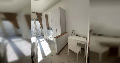 Stanza 3 in appartamento con 4 camere a Sesto San Giovanni - Gallery - 5
