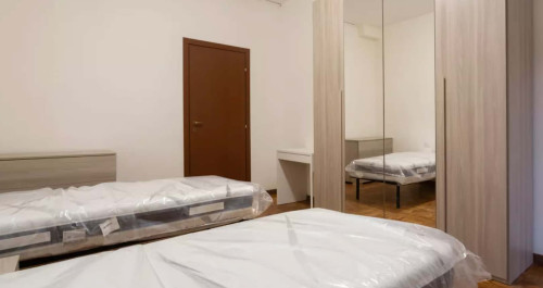 Posto letto 1 in affitto in camera condivisa in appartamento con 4 camere da letto a Sesto San Giovanni, Milano - Gallery - 6