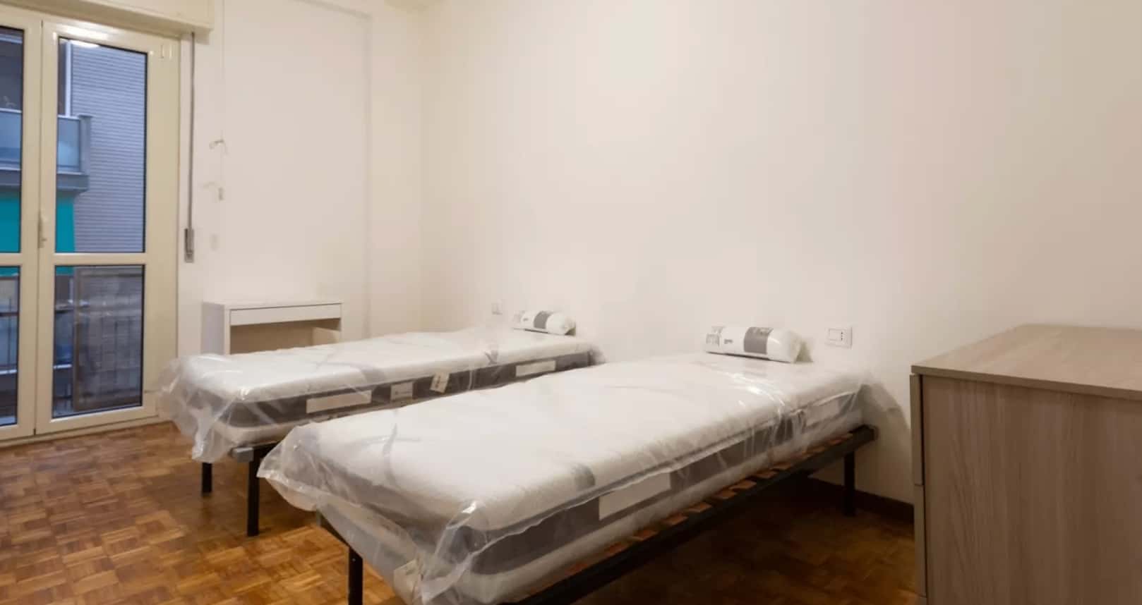 Posto Letto 1 In Affitto In Camera Condivisa In Appartamento Con 4 Camere Da Letto A Sesto San Giova - 1