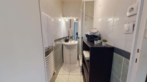 Apartment in Rue de Montferrat, Bron for 56 m² with 2 bedrooms - Gallery - 7