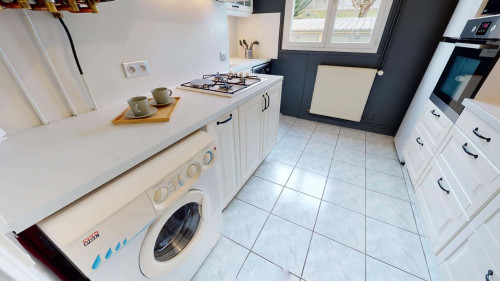 Apartment in Rue de Montferrat, Bron for 56 m² with 2 bedrooms
