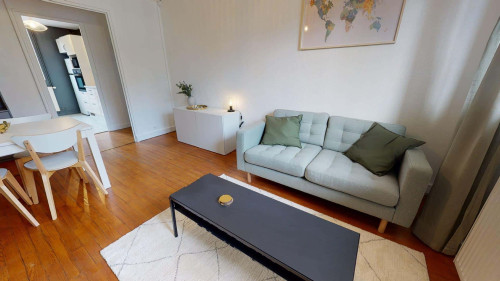 Apartment in Rue de Montferrat, Bron for 56 m² with 2 bedrooms