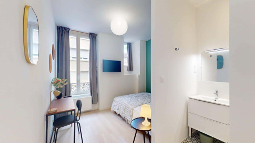 Room in Rue Manescau, Pau for 96 m² with 5 bedrooms - Gallery - 18