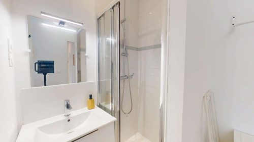 Room in Rue Manescau, Pau for 96 m² with 5 bedrooms - Gallery - 21