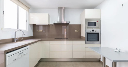 Very nice double bedroom in Aiora